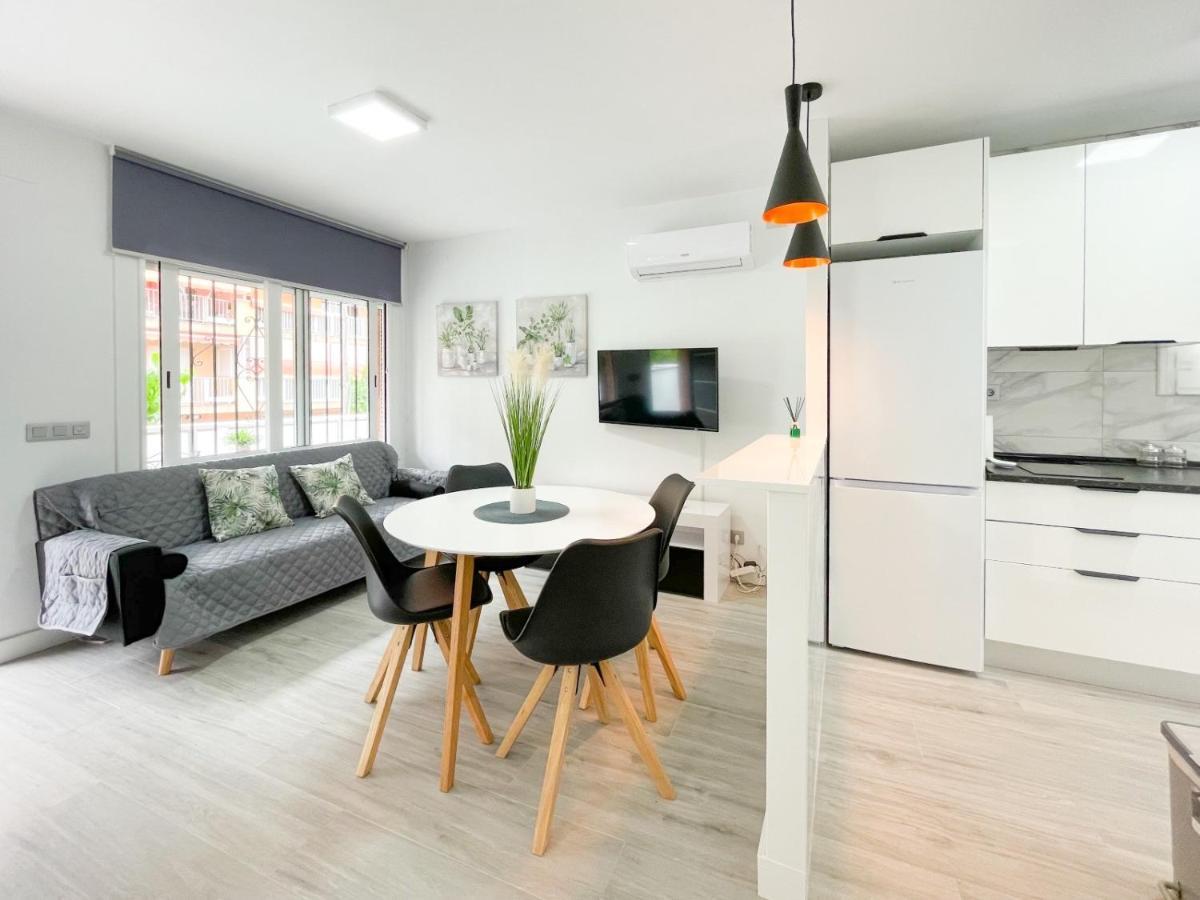 Apartament Calamari 1 & 2 *